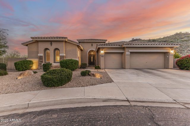 5909 W FETLOCK Trail, Phoenix, AZ 85083