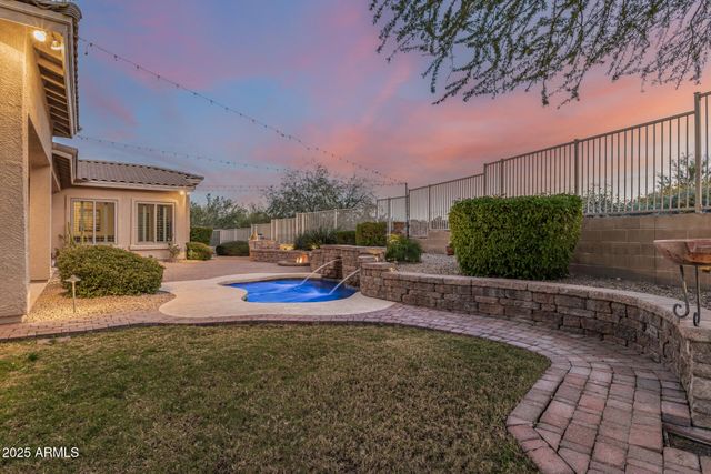 5909 W FETLOCK Trail, Phoenix, AZ 85083