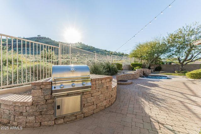 5909 W FETLOCK Trail, Phoenix, AZ 85083