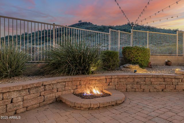 5909 W FETLOCK Trail, Phoenix, AZ 85083