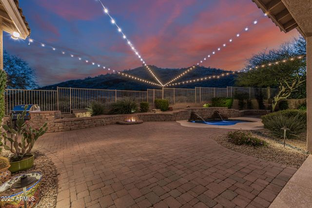 5909 W FETLOCK Trail, Phoenix, AZ 85083