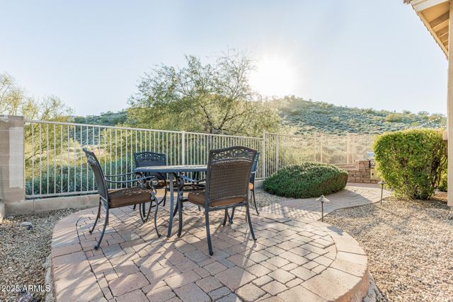 5909 W FETLOCK Trail, Phoenix, AZ 85083