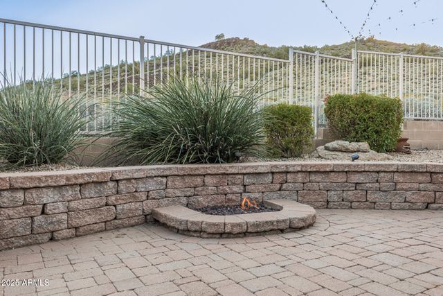 5909 W FETLOCK Trail, Phoenix, AZ 85083