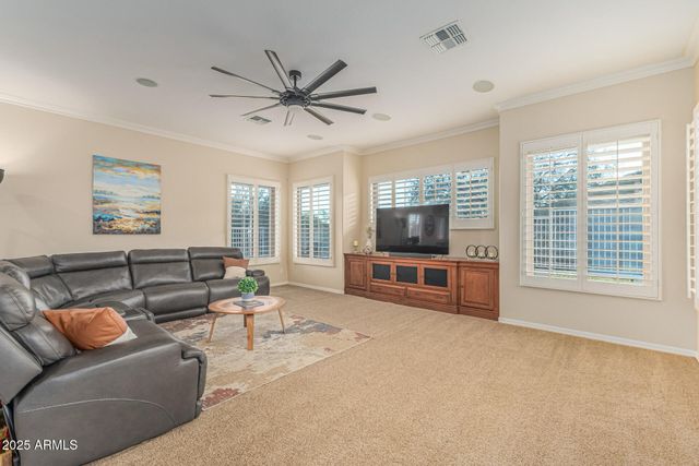 5909 W FETLOCK Trail, Phoenix, AZ 85083