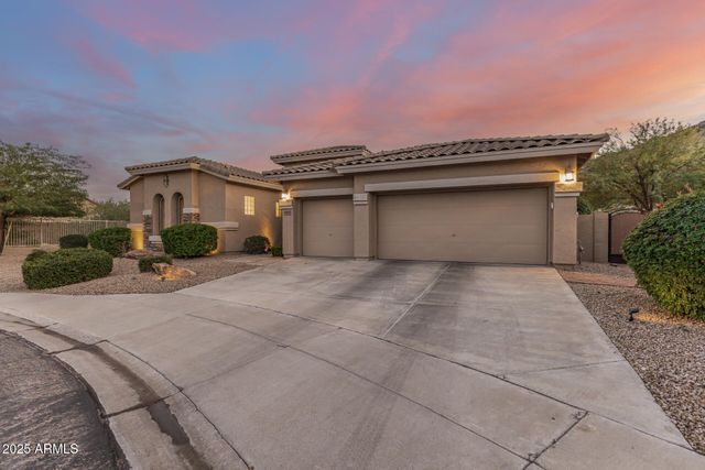 5909 W FETLOCK Trail, Phoenix, AZ 85083
