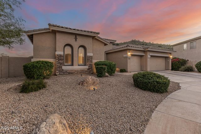 5909 W FETLOCK Trail, Phoenix, AZ 85083