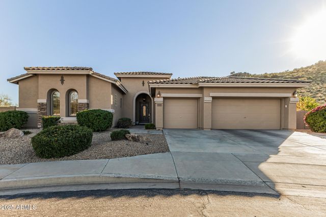 5909 W FETLOCK Trail, Phoenix, AZ 85083