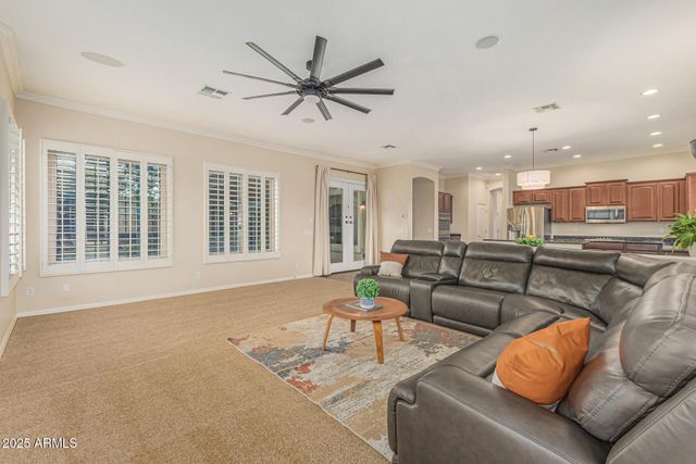 5909 W FETLOCK Trail, Phoenix, AZ 85083