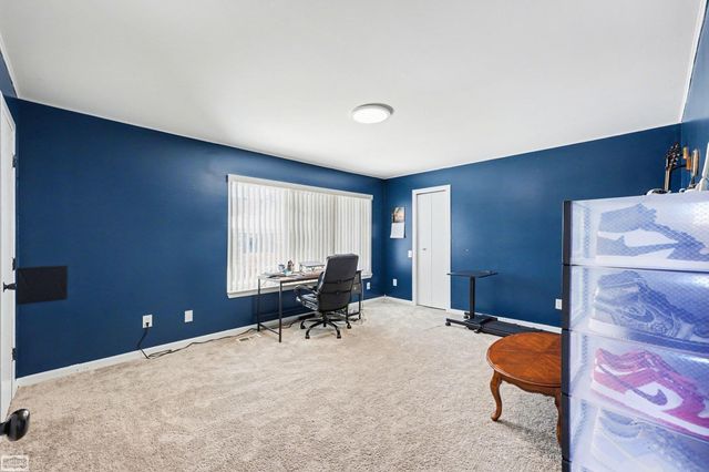 42545 Eldon Avenue, Clinton Township, MI 48038