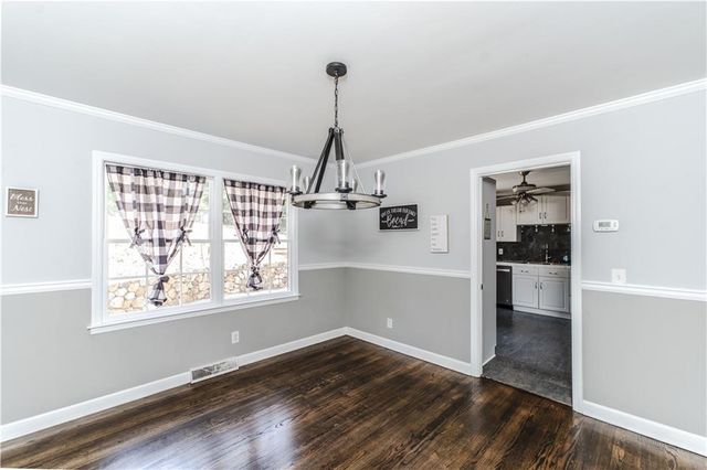 302 E Valley Road NE, Rome, GA 30161