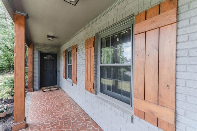 302 E Valley Road NE, Rome, GA 30161