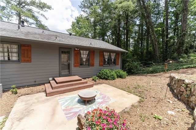 302 E Valley Road NE, Rome, GA 30161