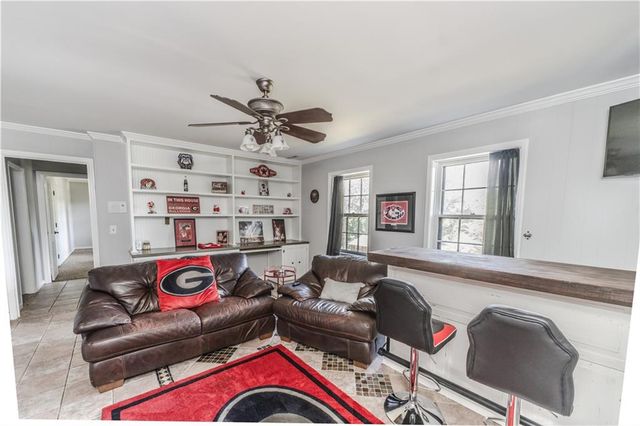 302 E Valley Road NE, Rome, GA 30161
