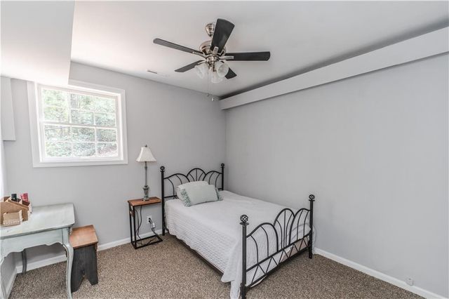 302 E Valley Road NE, Rome, GA 30161
