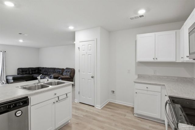 7876 Maxton Rd, Pensacola, FL 32514