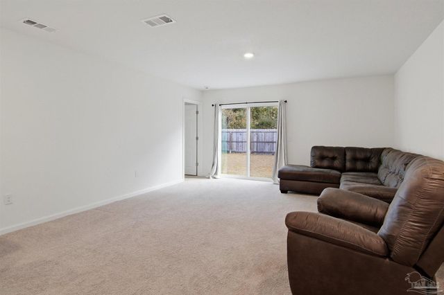 7876 Maxton Rd, Pensacola, FL 32514