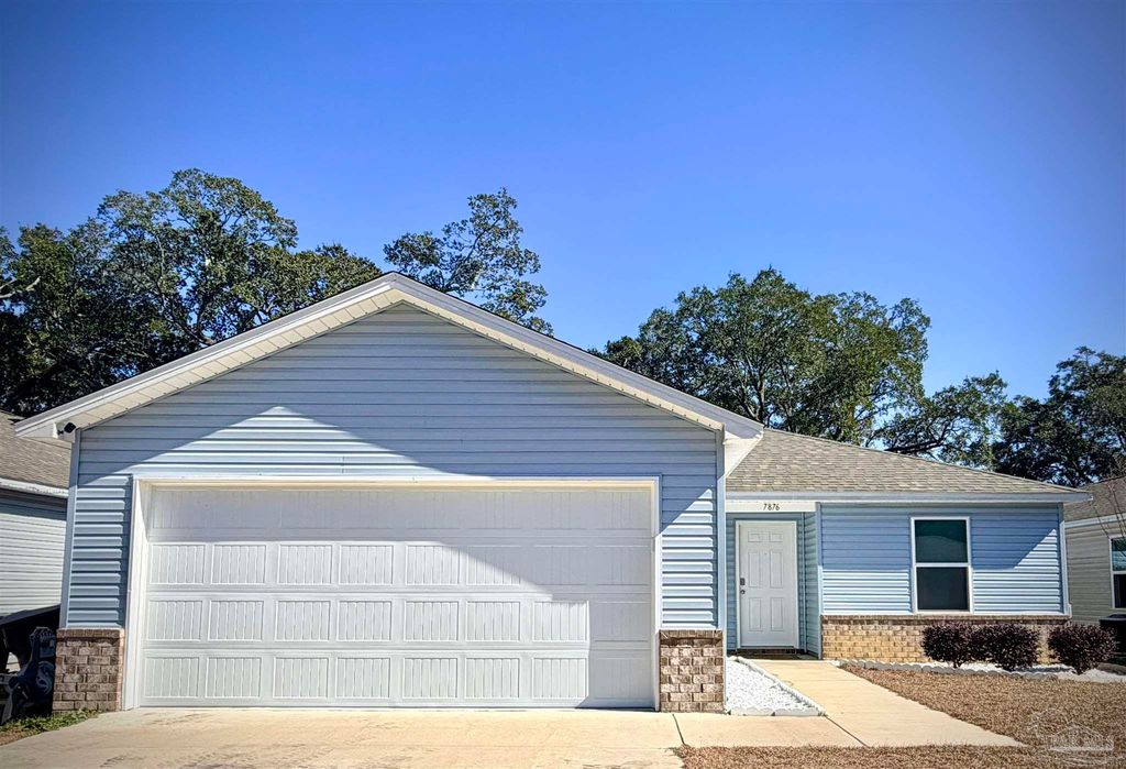 7876 Maxton Rd, Pensacola, FL 32514