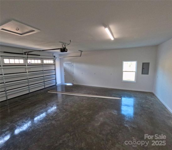 128 Big Sky Drive, Marion, NC 28752