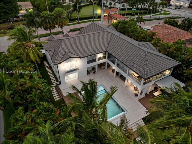 431 Layne Blvd, Hallandale Beach, FL 33009