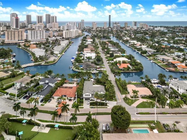 431 Layne Blvd, Hallandale Beach, FL 33009