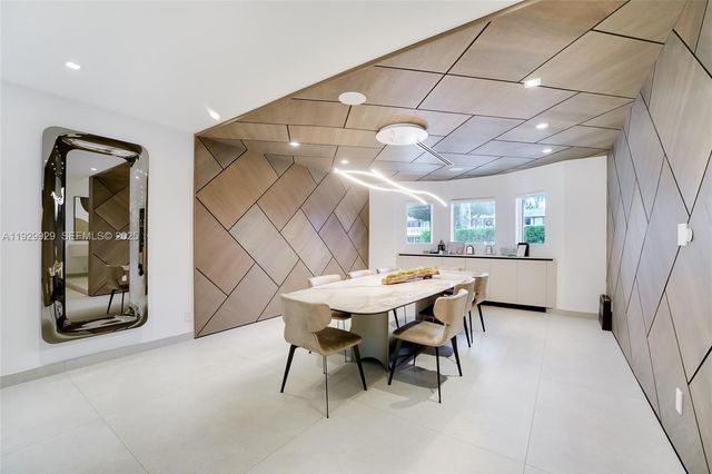 431 Layne Blvd, Hallandale Beach, FL 33009