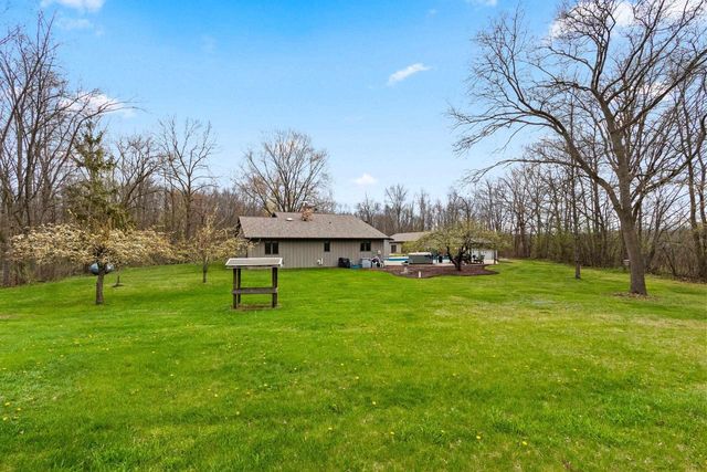 W7236 WEGE ROAD, Hortonville, WI 54944