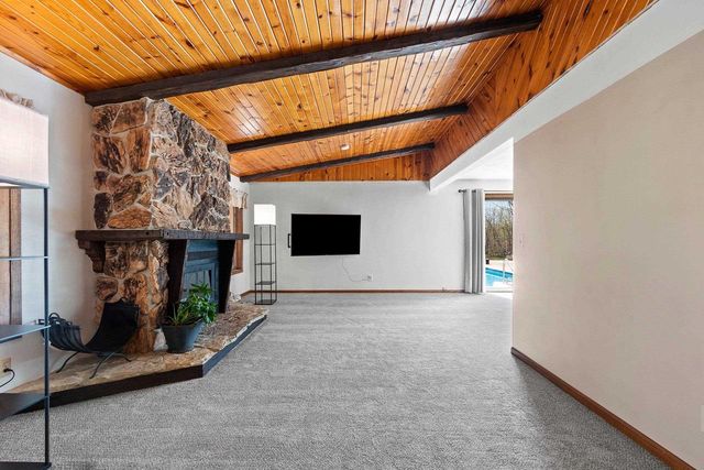 W7236 WEGE ROAD, Hortonville, WI 54944