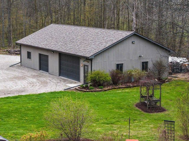 W7236 WEGE ROAD, Hortonville, WI 54944