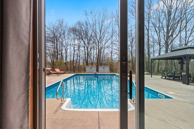 W7236 WEGE ROAD, Hortonville, WI 54944