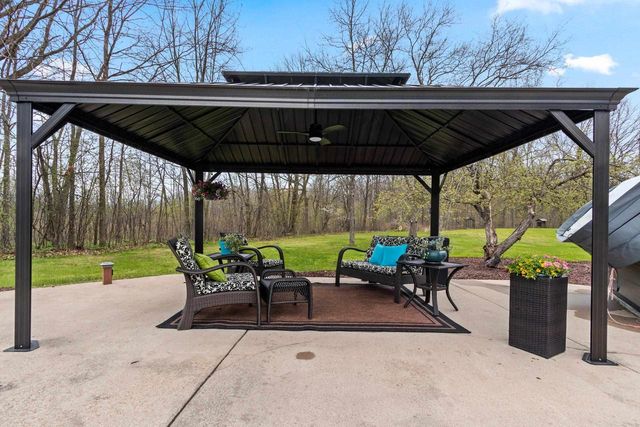 W7236 WEGE ROAD, Hortonville, WI 54944