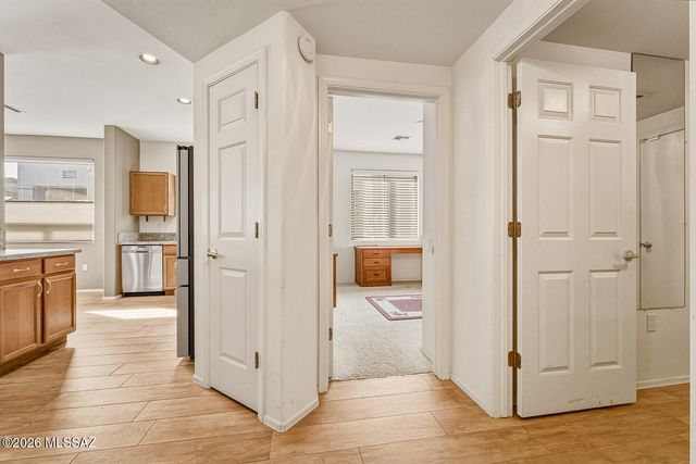 1917 W Vista Ridge Drive, Green Valley, AZ 85622