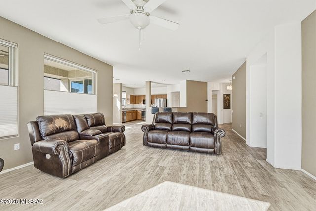 1917 W Vista Ridge Drive, Green Valley, AZ 85622