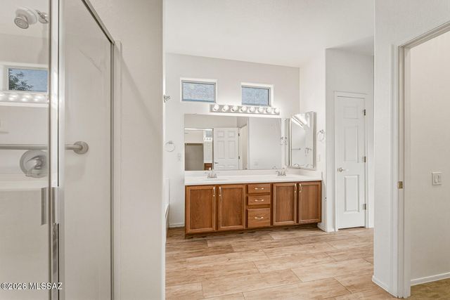 1917 W Vista Ridge Drive, Green Valley, AZ 85622