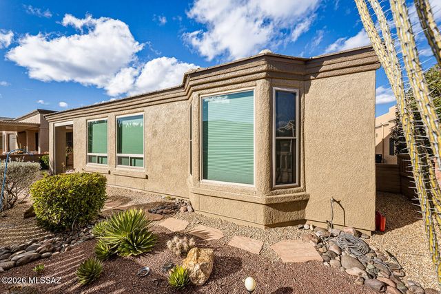 1917 W Vista Ridge Drive, Green Valley, AZ 85622