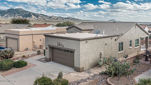 1917 W Vista Ridge Drive, Green Valley, AZ 85622