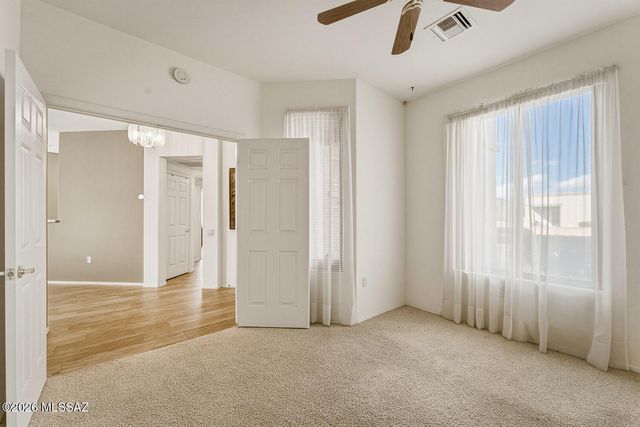 1917 W Vista Ridge Drive, Green Valley, AZ 85622