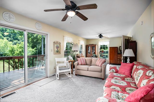 191 Bunton Road, Versailles, KY 40383