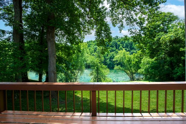 191 Bunton Road, Versailles, KY 40383