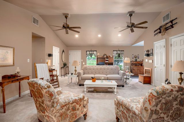 191 Bunton Road, Versailles, KY 40383