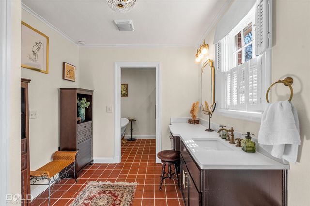 6225 Creswell Avenue, Shreveport, LA 71106