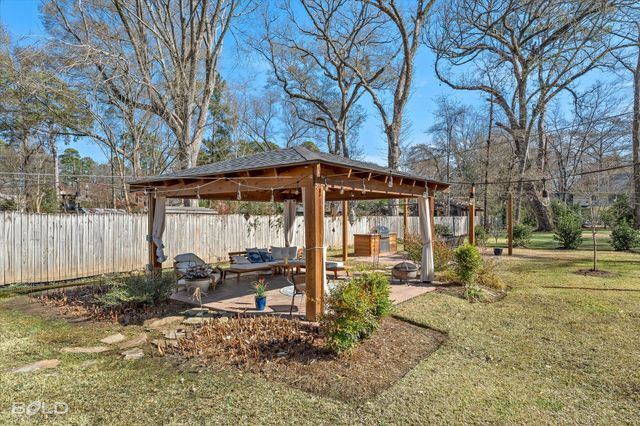 6225 Creswell Avenue, Shreveport, LA 71106