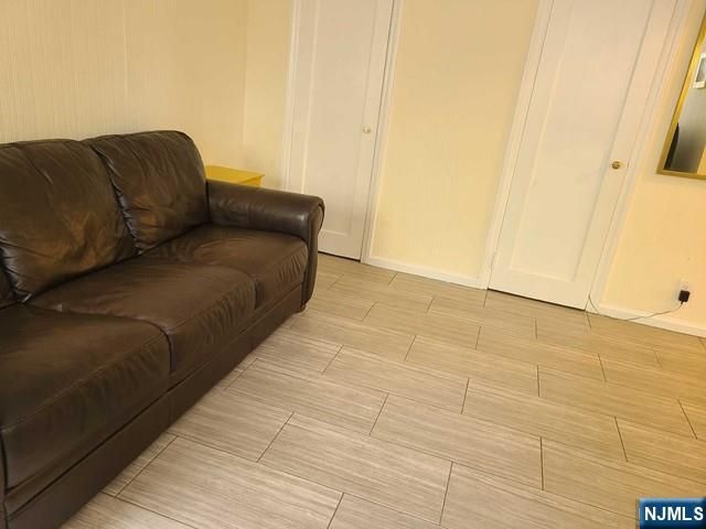 309 Hillside 9, Palisades Park, NJ 07650