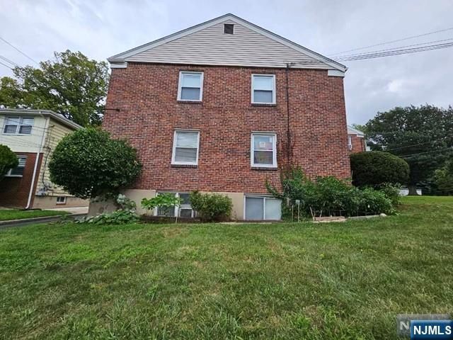 309 Hillside 9, Palisades Park, NJ 07650