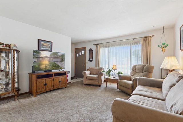 551 N Crosby Avenue, Janesville, WI 53548