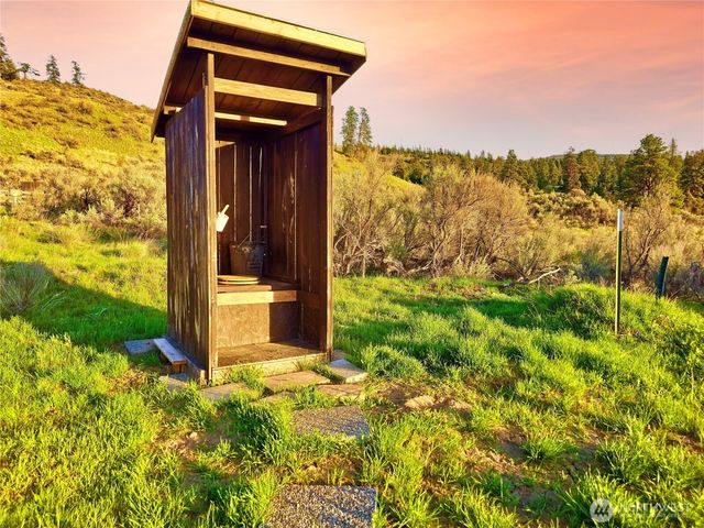 25 Corral Lane, Waterville, WA 98858