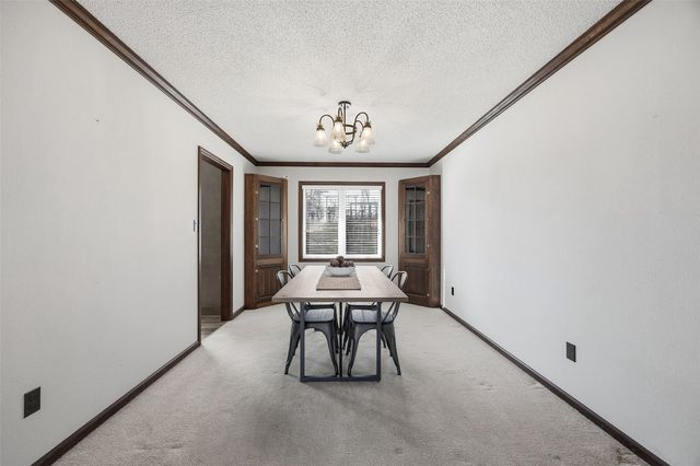 3015 Circle Hill Court NE, Cedar Rapids, IA 52402