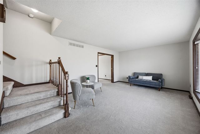 3015 Circle Hill Court NE, Cedar Rapids, IA 52402