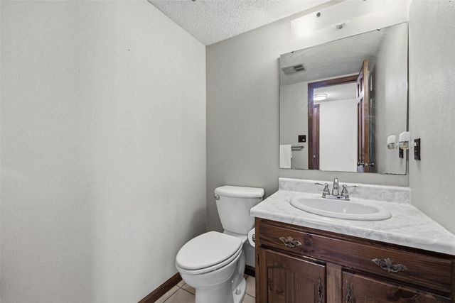 3015 Circle Hill Court NE, Cedar Rapids, IA 52402