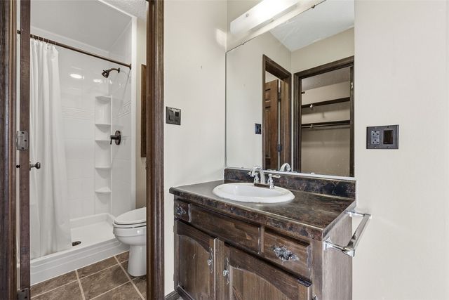 3015 Circle Hill Court NE, Cedar Rapids, IA 52402