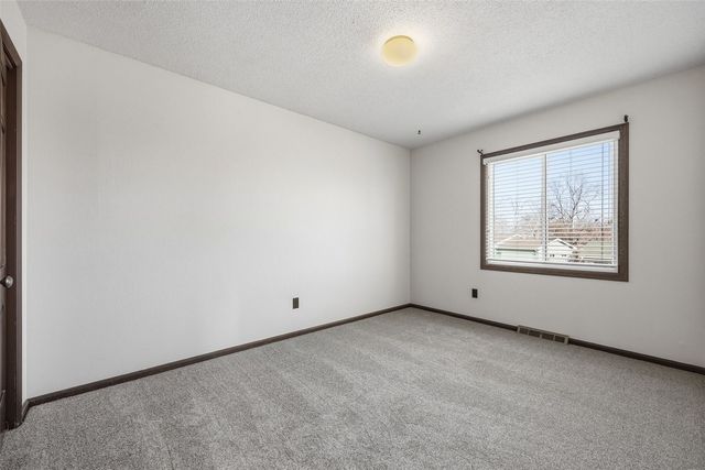 3015 Circle Hill Court NE, Cedar Rapids, IA 52402